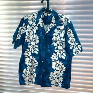 ROYAL CREATIONS Sz  M Hawaiian Style Button Up Short Sleeve Shirt